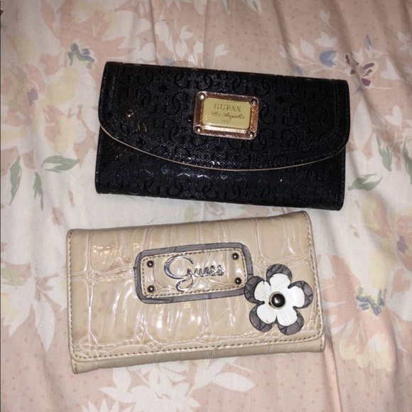 GUESS wallets. - Picture 2 of 3